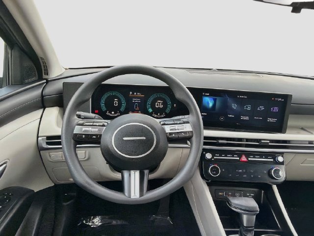 Certified 2025 Hyundai Tucson SEL FWD image 23