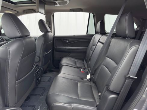 Used 2021 Honda Pilot Touring image 43
