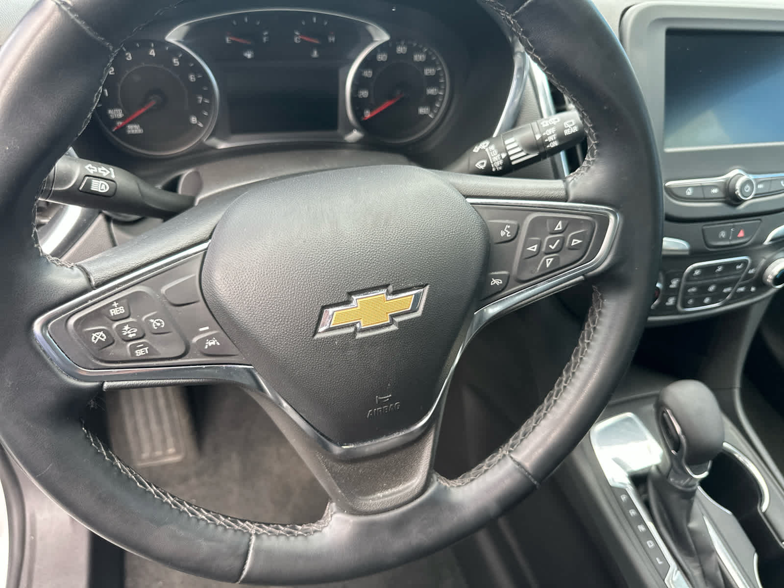 Used 2024 Chevrolet Equinox LT FWD image 21