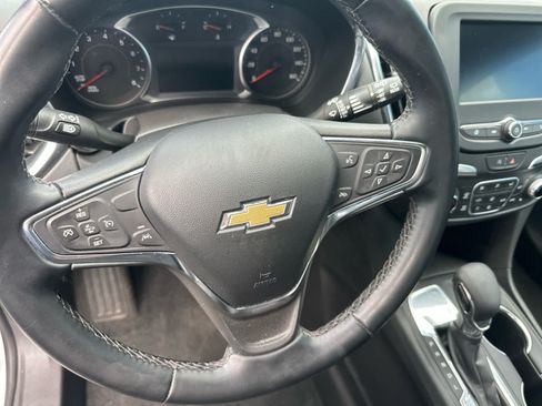 Used 2024 Chevrolet Equinox LT FWD image 21