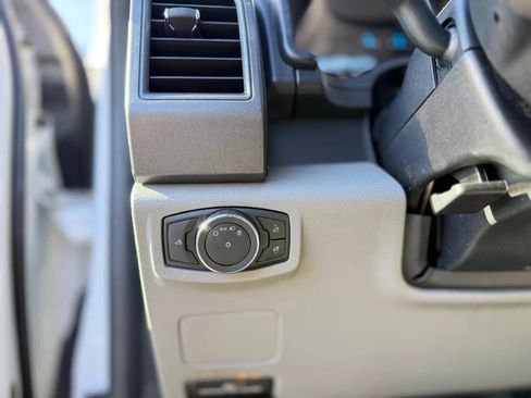 Used 2017 Ford F250 XL w/ Power Equipment Group image 19