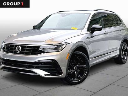 Used 2023 Volkswagen Tiguan SE R-Line