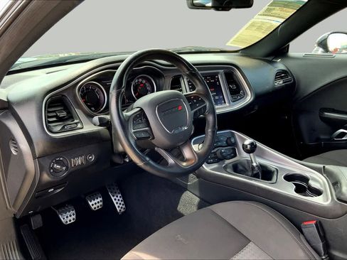 Used 2019 Dodge Challenger R/T Scat Pack w/ Dynamics Package RWD image 18