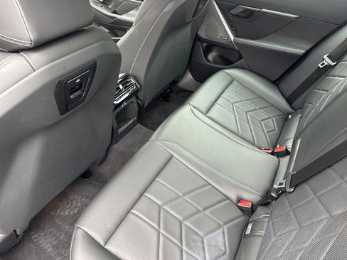 Used 2024 BMW i5 eDrive40i w/ Premium Package RWD image 27