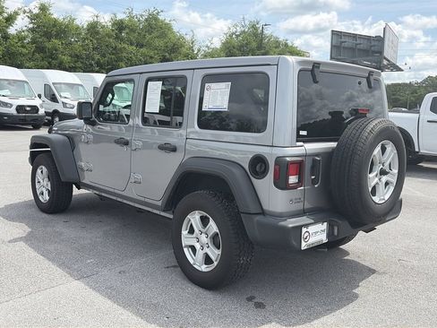 Used 2021 Jeep Wrangler Unlimited Sport w/ Sun And Sound Package AWD/4WD image 6