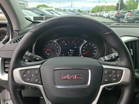 Used 2021 GMC Terrain SLT AWD/4WD image 18