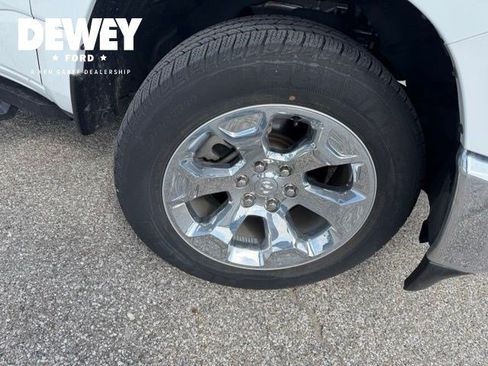 Used 2022 RAM 1500 Big Horn AWD/4WD image 15
