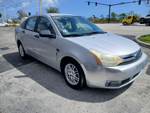 Used 2008 Ford Focus SE FWD image 3