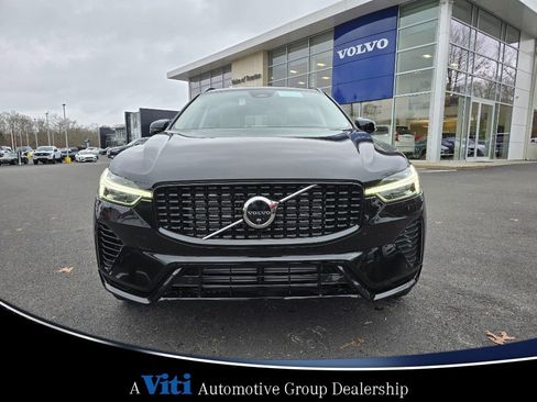 Used 2025 Volvo XC60 T8 Plus w/ Protection Package Premier image 3