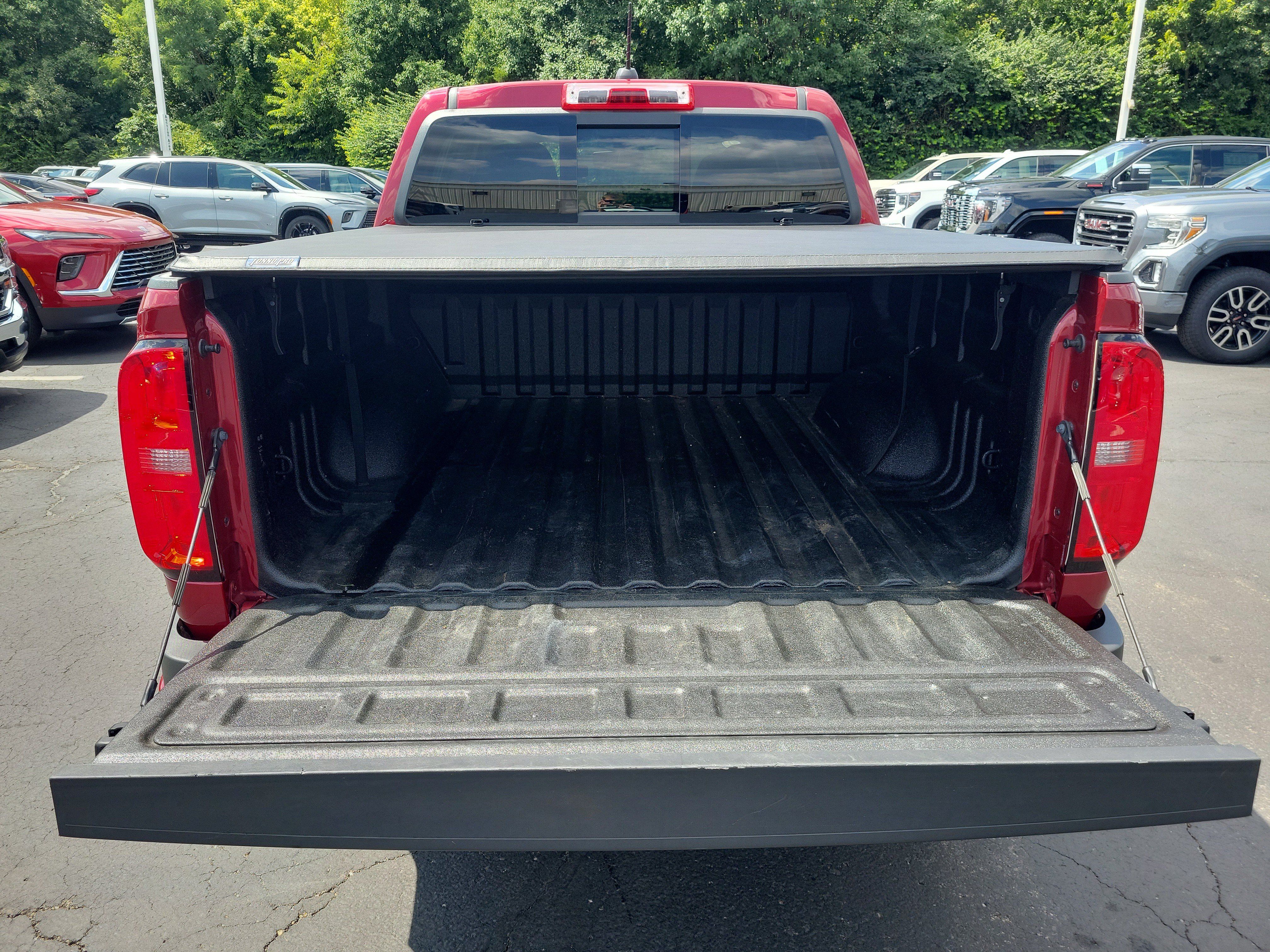 Used 2019 Chevrolet Colorado LT w/ LT Convenience Package AWD/4WD image 7