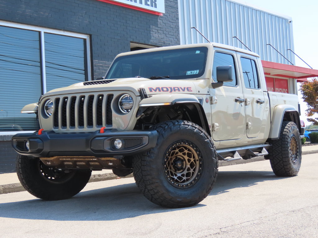 Used 2022 Jeep Gladiator Mojave w/ LED Lighting Group AWD/4WD image 7