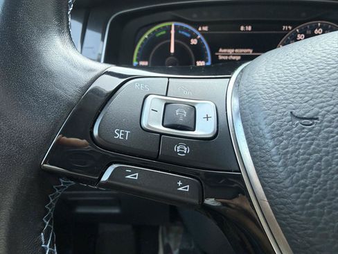 Used 2019 Volkswagen e-Golf SEL Premium FWD image 31