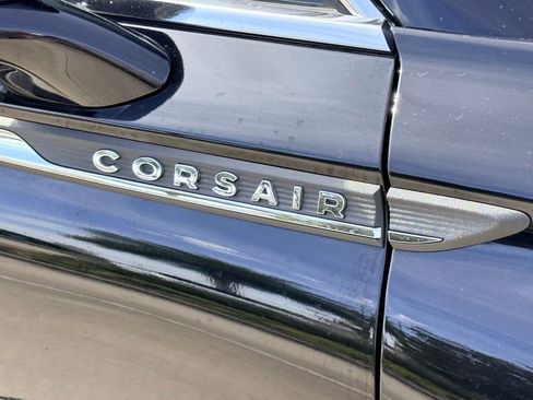 Used 2021 Lincoln Corsair FWD w/ Premium Package image 14