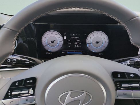 New 2025 Hyundai Elantra SEL FWD image 25