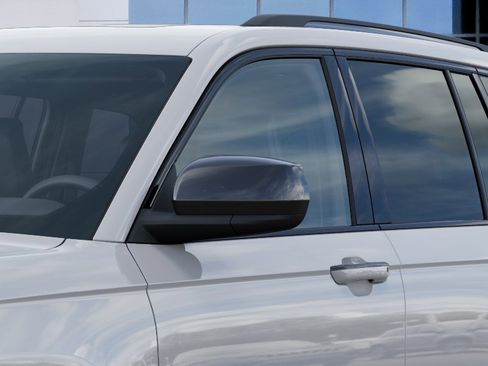 New 2025 Jeep Grand Cherokee Altitude AWD/4WD image 12
