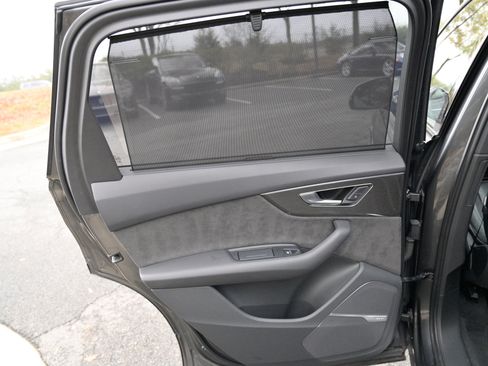 Used 2020 Audi SQ7 Prestige w/ Prestige Package image 35