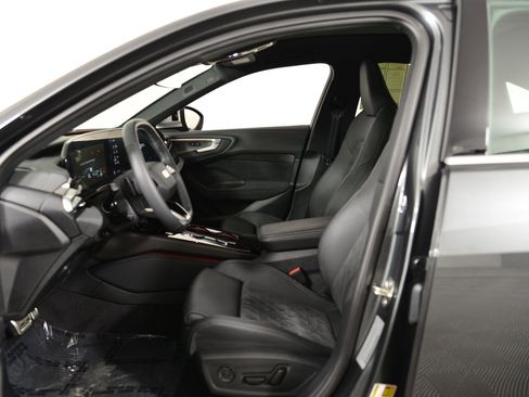 Used 2025 Audi S5 Premium Plus w/ Premium Plus Package image 24