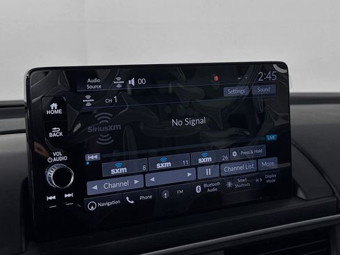 Certified 2025 Honda Pilot Touring image 17