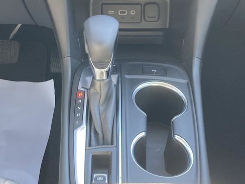 Used 2022 Chevrolet Equinox LT image 18