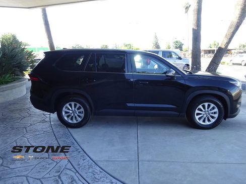 Used 2024 Toyota Grand Highlander FWD image 9