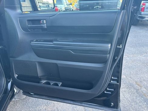 Used 2017 Toyota Tundra SR RWD image 22