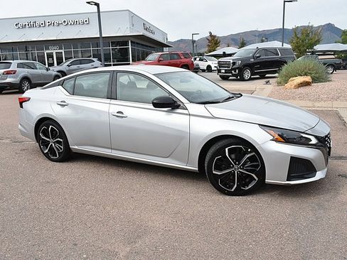 Certified 2023 Nissan Altima 2.5 SR image 12