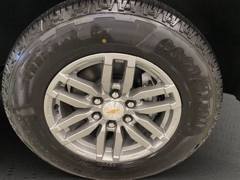 New 2026 Chevrolet Colorado LT w/ LT Convenience Package AWD/4WD image 28