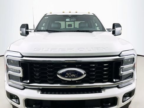 New 2026 Ford F450 Platinum w/ FX4 Off-Road Package image 2