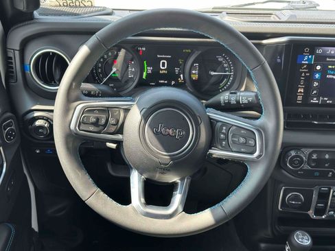 Used 2024 Jeep Wrangler High Altitude AWD/4WD image 12