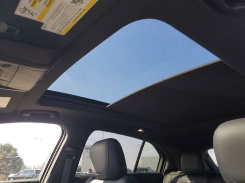 Certified 2024 Cadillac XT4 Sport image 6