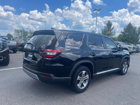 Used 2024 Honda Pilot EX-L image 7