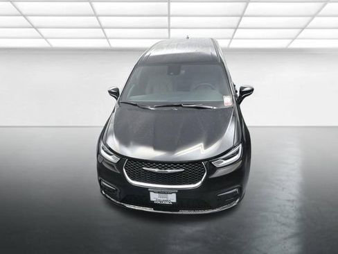 New 2026 Chrysler Pacifica Select image 11