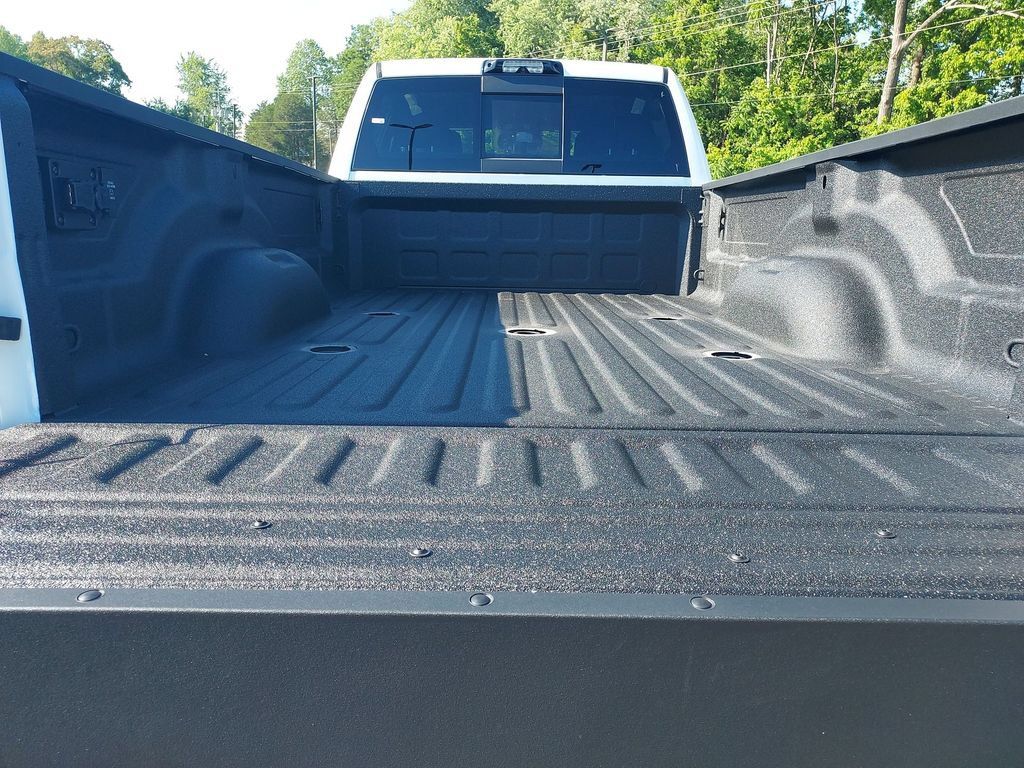 New 2026 RAM 3500 Big Horn AWD/4WD image 29