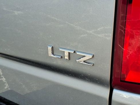Used 2025 Chevrolet Silverado 1500 LTZ w/ LTZ Premium Package AWD/4WD image 28
