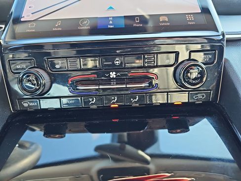 Used 2021 Jeep Grand Cherokee L Limited image 29