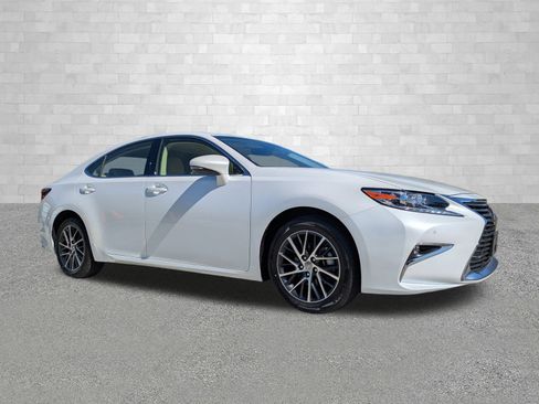 Used 2016 Lexus ES 350 image 1