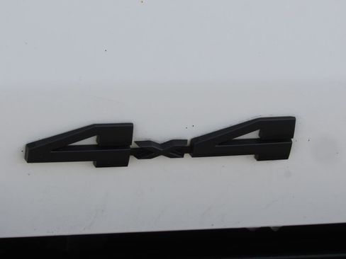 Certified 2024 Toyota Tacoma TRD Off-Road AWD/4WD image 10