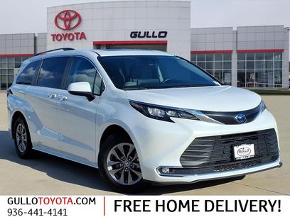 Certified 2024 Toyota Sienna XLE