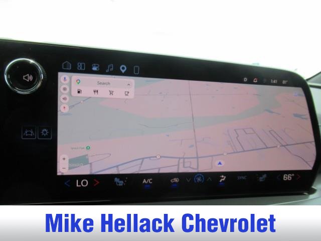 Used 2026 Chevrolet Traverse LT FWD image 9