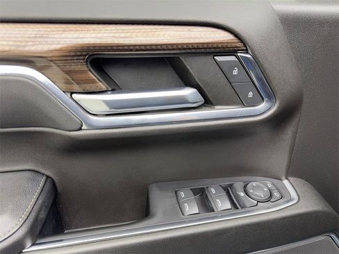 Used 2024 Chevrolet Silverado 1500 LT image 31