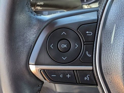Used 2021 Toyota Camry XLE FWD image 23