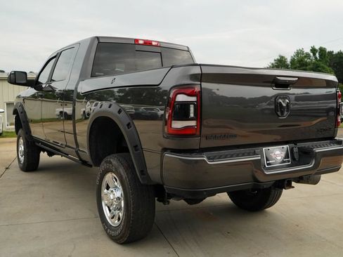 Used 2022 RAM 2500 Laramie AWD/4WD image 4