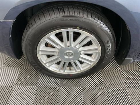 Used 2007 Chrysler Sebring Limited w/ Premium Group FWD image 26
