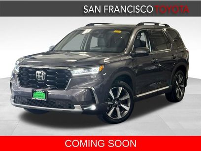 Used 2025 Honda Pilot Elite