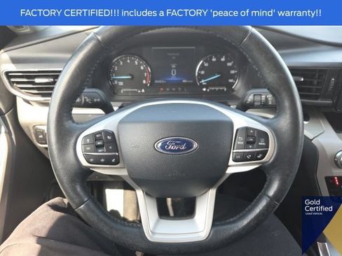 Used 2023 Ford Explorer XLT w/ Equipment Group 202A AWD/4WD image 39