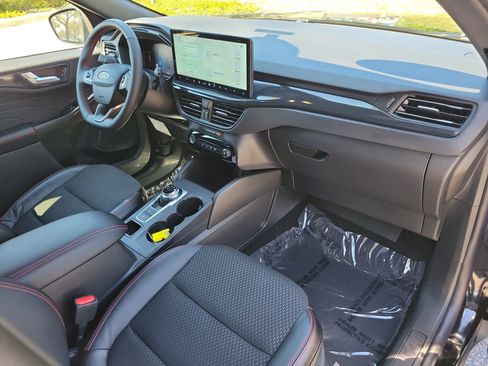 Used 2025 Ford Escape ST-Line Select w/ Tech Pack #1 image 13