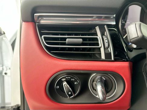 New 2025 Porsche Macan S image 13