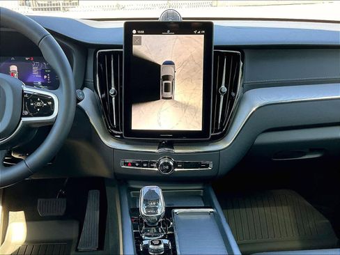 New 2026 Volvo XC60 T8 Ultra w/ Protection Package Premier image 9