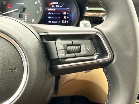 Used 2026 Porsche Macan AWD/4WD image 15