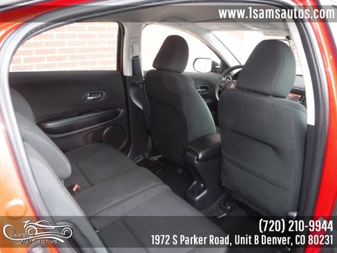 Used 2018 Honda HR-V LX image 13